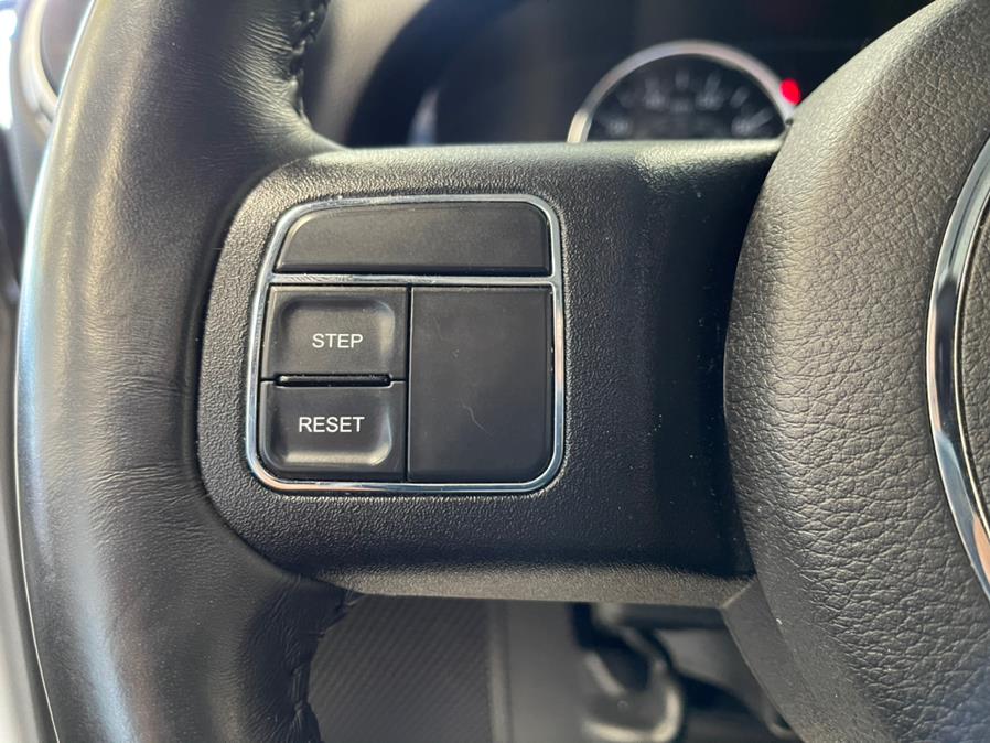 Used Jeep SAHARA Wrangler JK Unlimited Altitude 4x4 2018 | 5 Towns Drive. Inwood, New York Used Jeep SAHARA Wrangler JK Unlimited Altitude 4x4 2018 | 5 Towns Drive. Inwood, New York