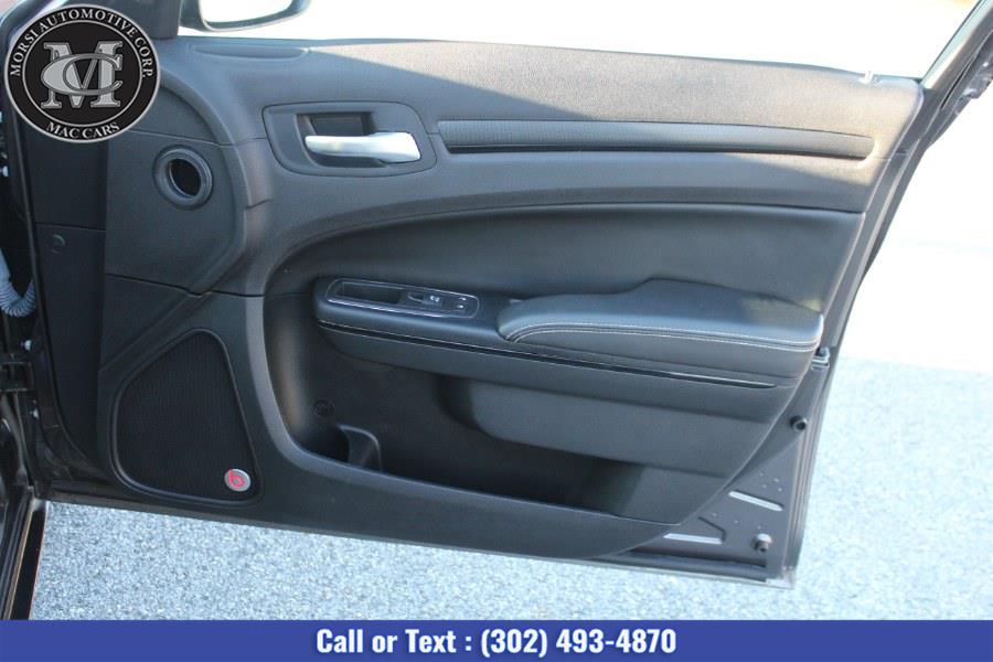 Used Chrysler 300 4dr Sdn 300S Alloy Edition AWD 2016 | Morsi Automotive Corp. New Castle, Delaware Used Chrysler 300 4dr Sdn 300S Alloy Edition AWD 2016 | Morsi Automotive Corp. New Castle, Delaware