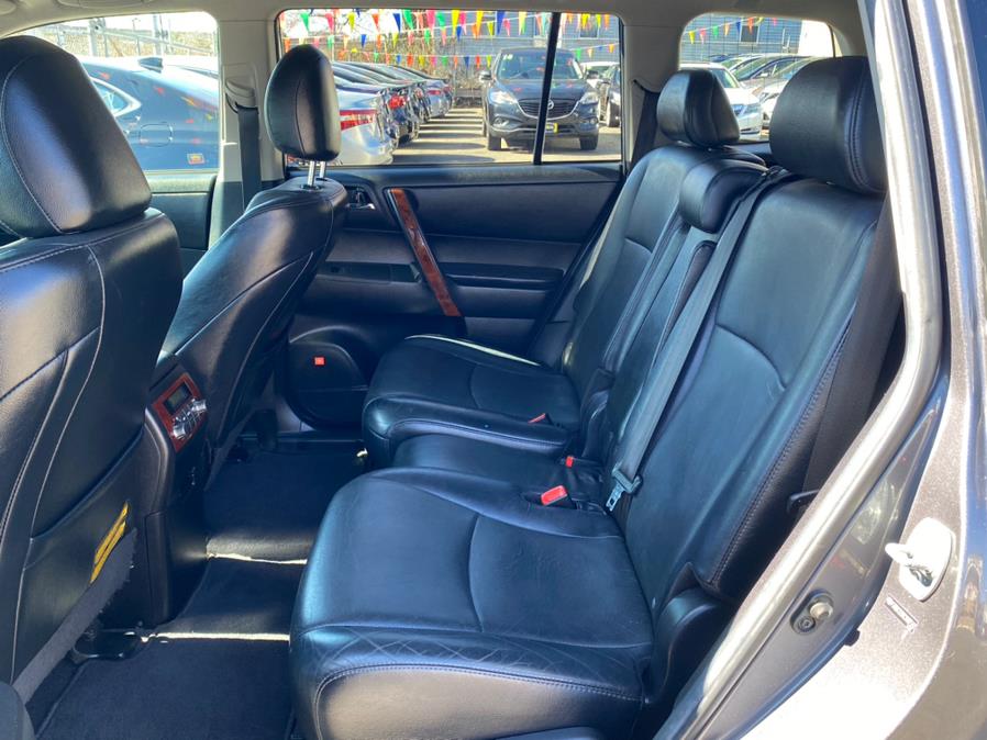 Used Toyota Highlander 4WD 4dr V6 Limited / Navi 2012 | VEB Auto Sales. Hartford, Connecticut Used Toyota Highlander 4WD 4dr V6 Limited / Navi 2012 | VEB Auto Sales. Hartford, Connecticut
