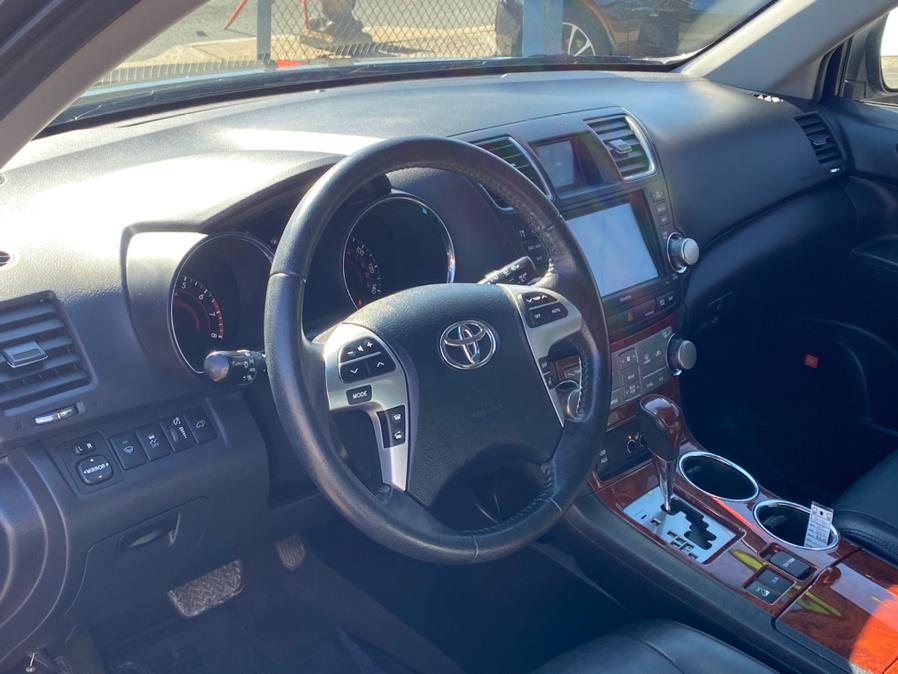 Used Toyota Highlander 4WD 4dr V6 Limited / Navi 2012 | VEB Auto Sales. Hartford, Connecticut Used Toyota Highlander 4WD 4dr V6 Limited / Navi 2012 | VEB Auto Sales. Hartford, Connecticut