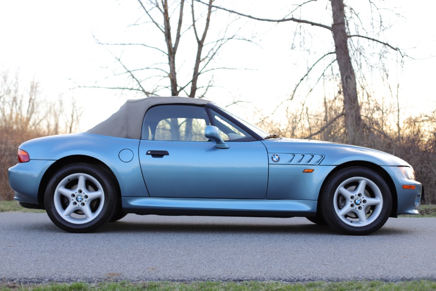 1997 BMW 3 Series Z3 2dr Roadster 2.8L, available for sale in North Salem, New York | Meccanic Shop North Inc. North Salem, New York 1997 BMW 3 Series Z3 2dr Roadster 2.8L, available for sale in North Salem, New York | Meccanic Shop North Inc. North Salem, New York