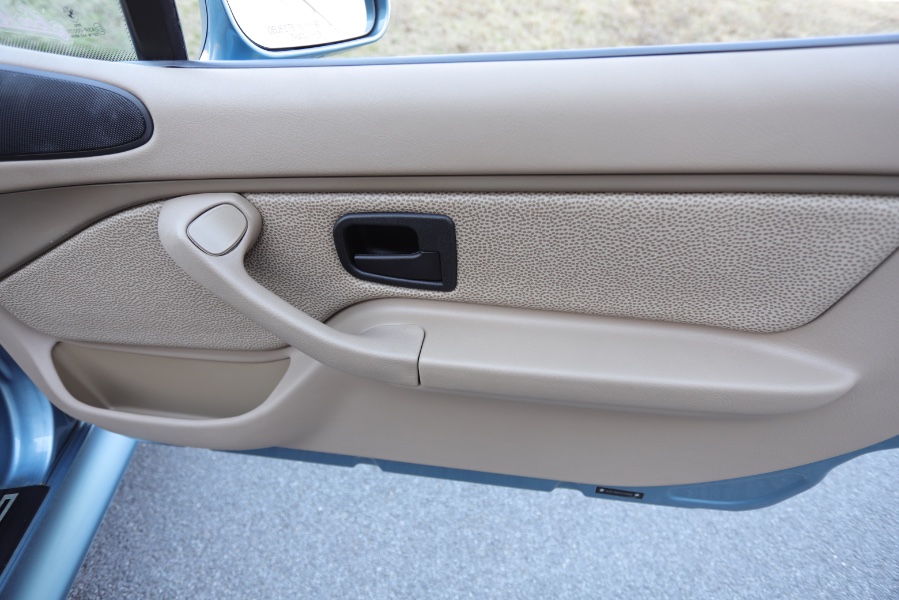 1997 BMW 3 Series Z3 2dr Roadster 2.8L, available for sale in North Salem, New York | Meccanic Shop North Inc. North Salem, New York 1997 BMW 3 Series Z3 2dr Roadster 2.8L, available for sale in North Salem, New York | Meccanic Shop North Inc. North Salem, New York