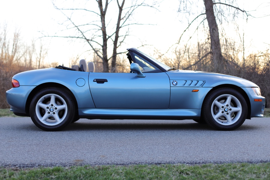 1997 BMW 3 Series Z3 2dr Roadster 2.8L, available for sale in North Salem, New York | Meccanic Shop North Inc. North Salem, New York 1997 BMW 3 Series Z3 2dr Roadster 2.8L, available for sale in North Salem, New York | Meccanic Shop North Inc. North Salem, New York