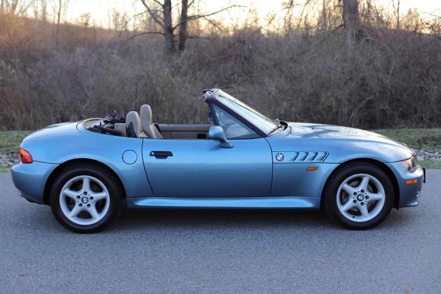 1997 BMW 3 Series Z3 2dr Roadster 2.8L, available for sale in North Salem, New York | Meccanic Shop North Inc. North Salem, New York 1997 BMW 3 Series Z3 2dr Roadster 2.8L, available for sale in North Salem, New York | Meccanic Shop North Inc. North Salem, New York