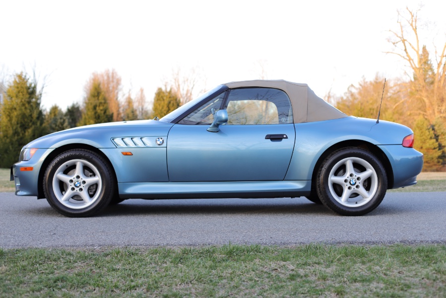 1997 BMW 3 Series Z3 2dr Roadster 2.8L, available for sale in North Salem, New York | Meccanic Shop North Inc. North Salem, New York 1997 BMW 3 Series Z3 2dr Roadster 2.8L, available for sale in North Salem, New York | Meccanic Shop North Inc. North Salem, New York