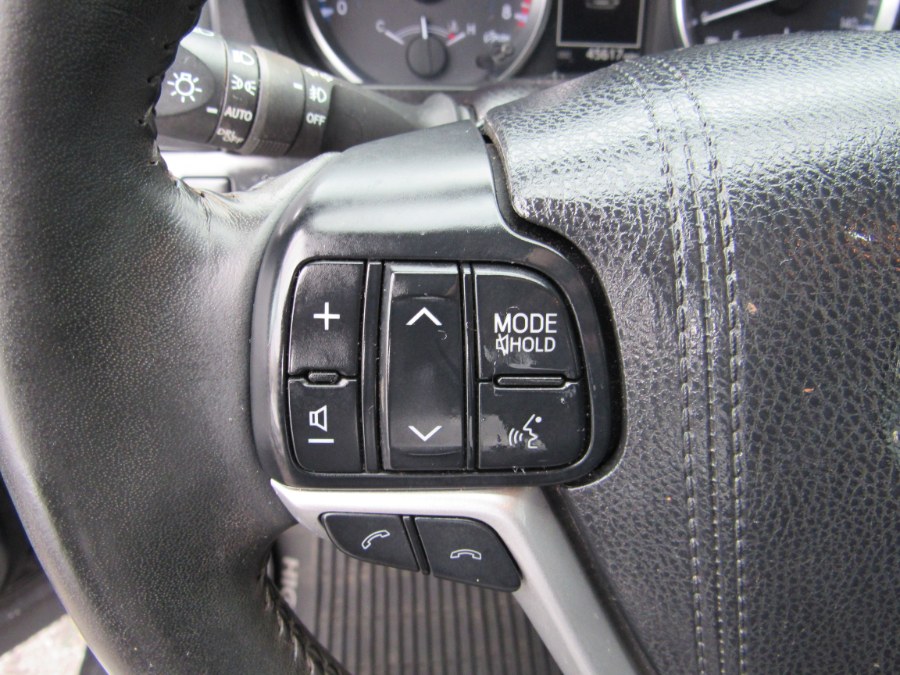 Used Toyota Highlander LE PLUS AWD 2018 | Road Masters II INC. Middle Village, New York Used Toyota Highlander LE PLUS AWD 2018 | Road Masters II INC. Middle Village, New York
