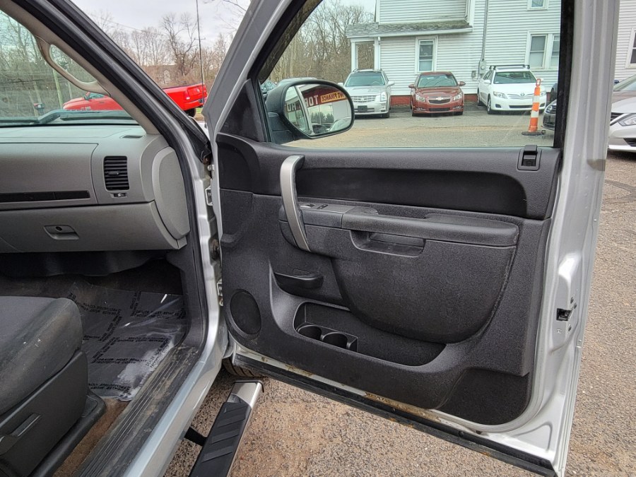 Used GMC Sierra 1500 4WD Crew Cab 143.5" SL 2011 | Toro Auto. East Windsor, Connecticut Used GMC Sierra 1500 4WD Crew Cab 143.5" SL 2011 | Toro Auto. East Windsor, Connecticut