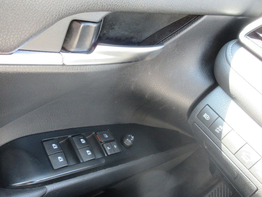 Used Toyota Camry SE Auto (Natl) 2019 | Route 27 Auto Mall. Linden, New Jersey Used Toyota Camry SE Auto (Natl) 2019 | Route 27 Auto Mall. Linden, New Jersey