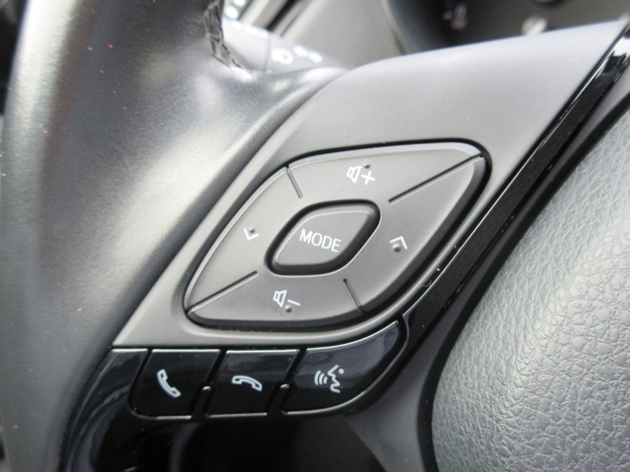 2018 Toyota C-HR XLE FWD (Natl), available for sale in Linden, New Jersey | Route 27 Auto Mall. Linden, New Jersey 2018 Toyota C-HR XLE FWD (Natl), available for sale in Linden, New Jersey | Route 27 Auto Mall. Linden, New Jersey