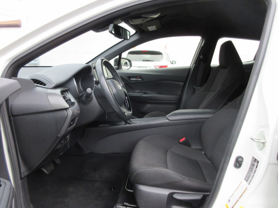 2018 Toyota C-HR XLE FWD (Natl), available for sale in Linden, New Jersey | Route 27 Auto Mall. Linden, New Jersey 2018 Toyota C-HR XLE FWD (Natl), available for sale in Linden, New Jersey | Route 27 Auto Mall. Linden, New Jersey