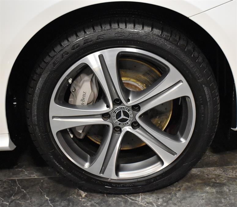 2018 Mercedes-benz E-class E 400 4MATIC, available for sale in Deer Park, New York | Select Motor Cars. Deer Park, New York 2018 Mercedes-benz E-class E 400 4MATIC, available for sale in Deer Park, New York | Select Motor Cars. Deer Park, New York