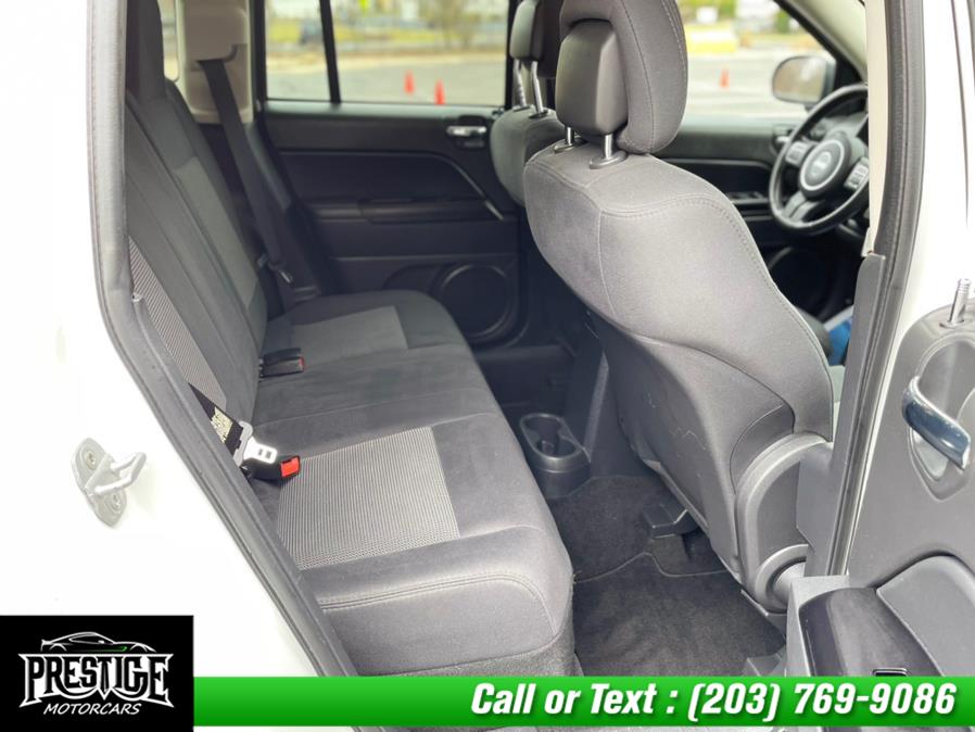 Used Jeep Compass 4WD 4dr Latitude 2011 | J&J Auto Sales & Repairs llc DBA Prestige Motorcar. Oakville, Connecticut Used Jeep Compass 4WD 4dr Latitude 2011 | J&J Auto Sales & Repairs llc DBA Prestige Motorcar. Oakville, Connecticut