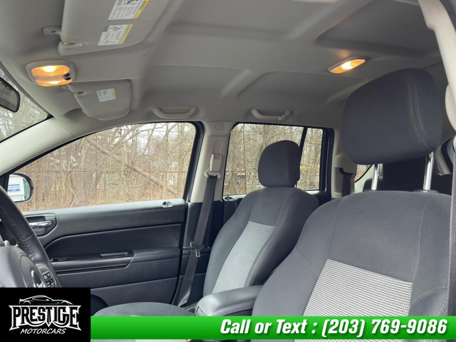 Used Jeep Compass 4WD 4dr Latitude 2011 | J&J Auto Sales & Repairs llc DBA Prestige Motorcar. Oakville, Connecticut Used Jeep Compass 4WD 4dr Latitude 2011 | J&J Auto Sales & Repairs llc DBA Prestige Motorcar. Oakville, Connecticut
