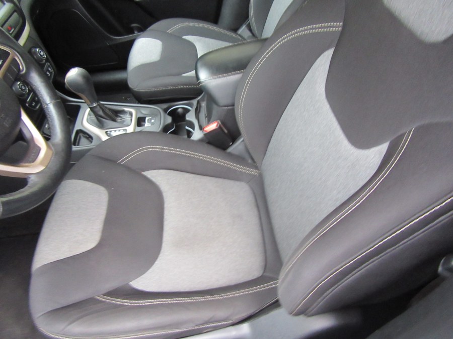 2014 Jeep Cherokee FWD 4dr Latitude Altitude, available for sale in Little Ferry, New Jersey | Royalty Auto Sales. Little Ferry, New Jersey 2014 Jeep Cherokee FWD 4dr Latitude Altitude, available for sale in Little Ferry, New Jersey | Royalty Auto Sales. Little Ferry, New Jersey