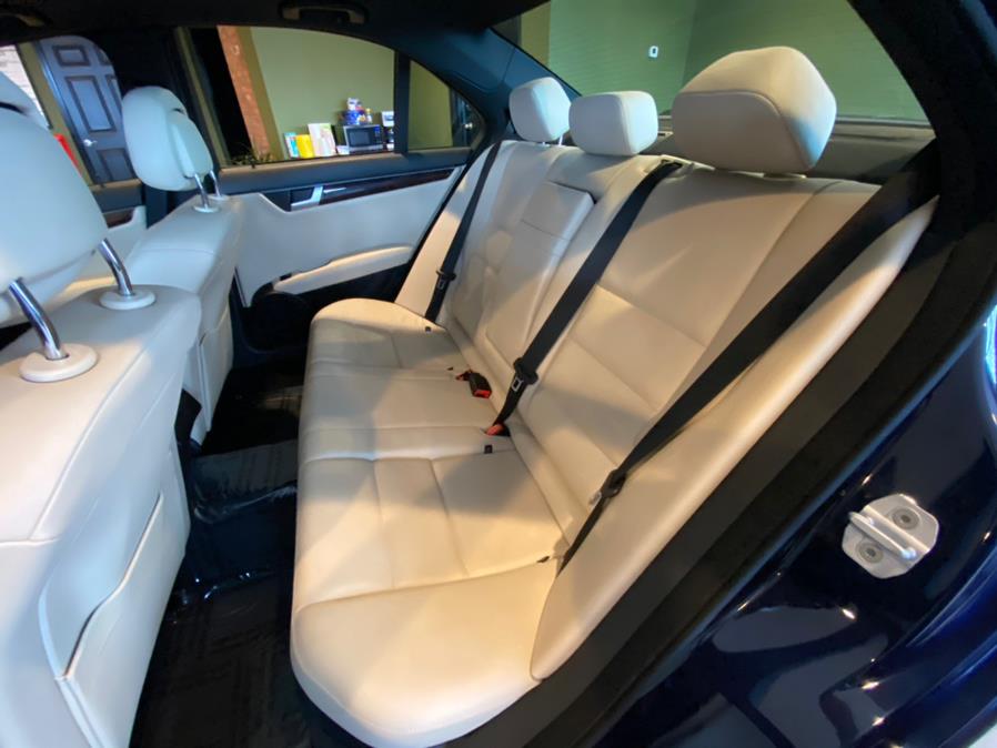 2014 Mercedes-Benz C-Class 4dr Sdn C300 Luxury 4MATIC, available for sale in West Hartford, Connecticut | AutoMax. West Hartford, Connecticut 2014 Mercedes-Benz C-Class 4dr Sdn C300 Luxury 4MATIC, available for sale in West Hartford, Connecticut | AutoMax. West Hartford, Connecticut