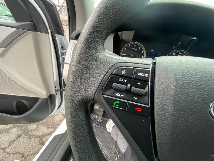 Used Hyundai Sonata 4dr Sdn 2.4L PZEV 2016 | VEB Auto Sales. Hartford, Connecticut Used Hyundai Sonata 4dr Sdn 2.4L PZEV 2016 | VEB Auto Sales. Hartford, Connecticut