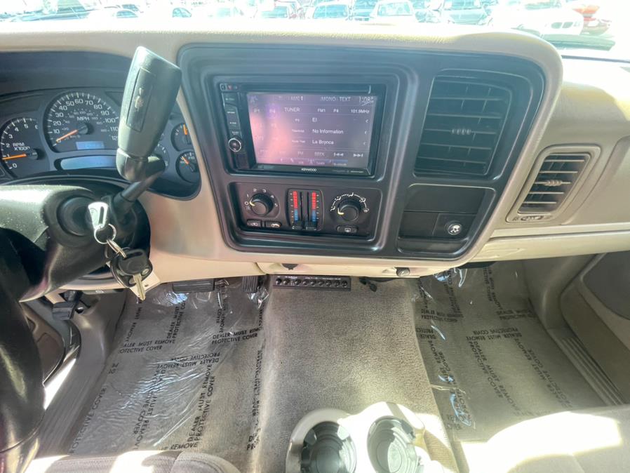 2005 GMC Yukon 4dr 1500 SLE, available for sale in Corona, California | Green Light Auto. Corona, California 2005 GMC Yukon 4dr 1500 SLE, available for sale in Corona, California | Green Light Auto. Corona, California