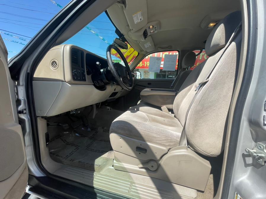 2005 GMC Yukon 4dr 1500 SLE, available for sale in Corona, California | Green Light Auto. Corona, California 2005 GMC Yukon 4dr 1500 SLE, available for sale in Corona, California | Green Light Auto. Corona, California