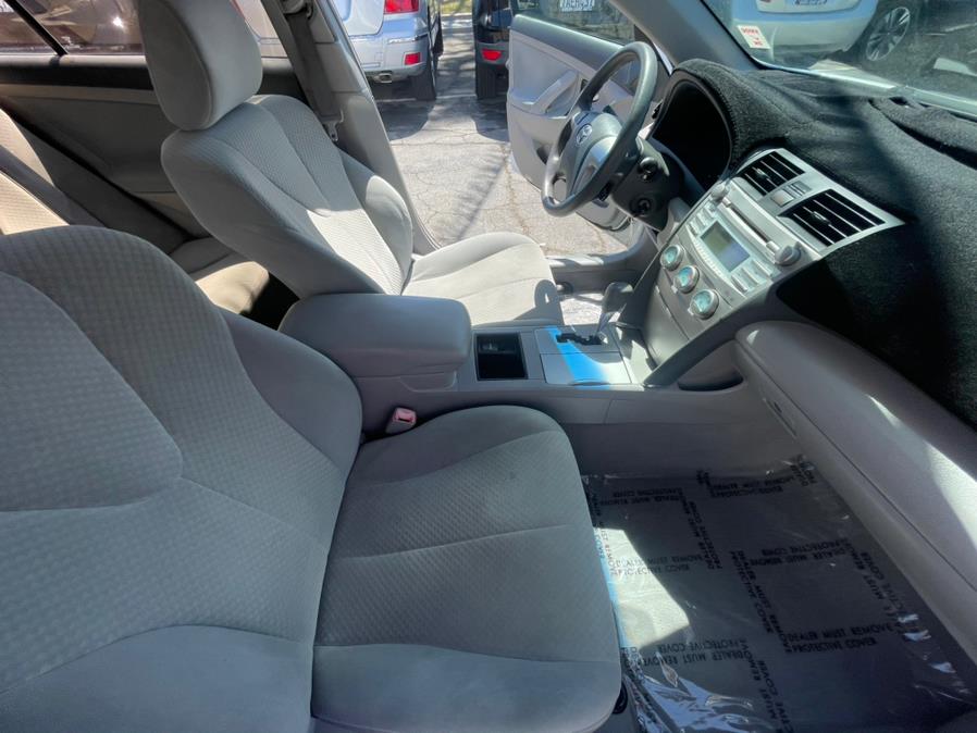 2009 Toyota Camry LE Sedan 4D, available for sale in Corona, California | Green Light Auto. Corona, California 2009 Toyota Camry LE Sedan 4D, available for sale in Corona, California | Green Light Auto. Corona, California