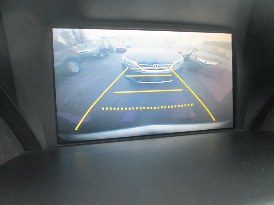 2009 Acura TL 4dr Sdn 2WD Tech, available for sale in Levittown, Pennsylvania | Levittown Auto. Levittown, Pennsylvania 2009 Acura TL 4dr Sdn 2WD Tech, available for sale in Levittown, Pennsylvania | Levittown Auto. Levittown, Pennsylvania
