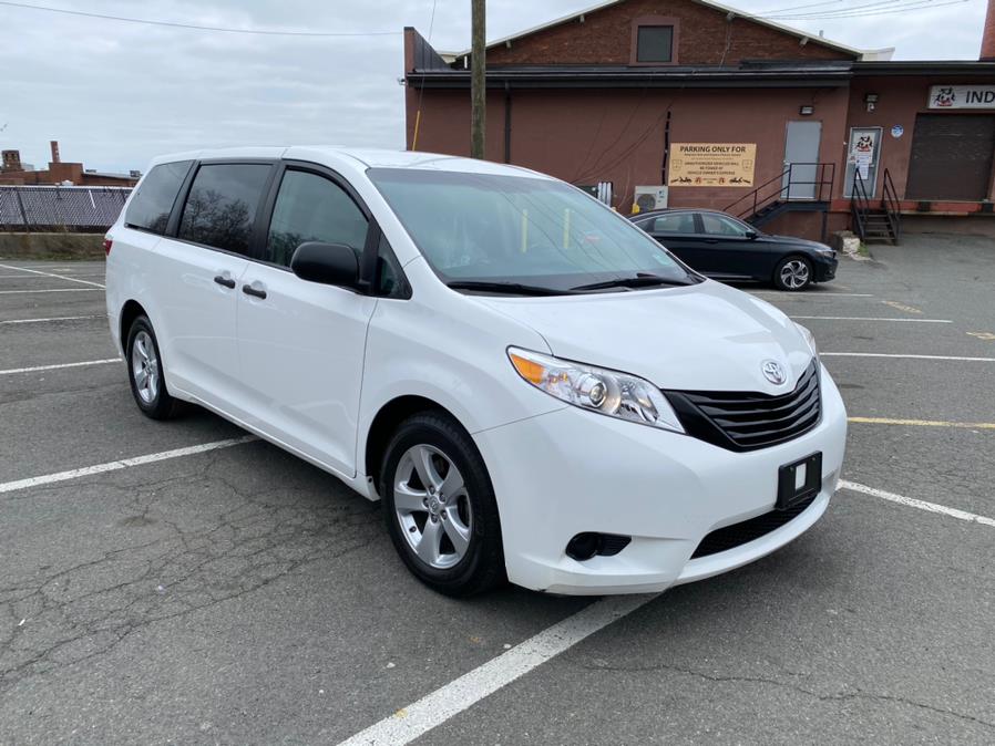 2015 Toyota Sienna 5dr 7-Pass Van L FWD (Natl), available for sale in Lyndhurst, New Jersey | Cars With Deals. Lyndhurst, New Jersey