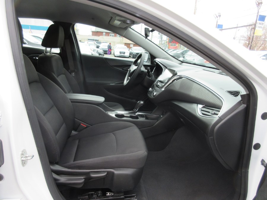 2020 Chevrolet Malibu 4dr Sdn LT, available for sale in Linden, New Jersey | Route 27 Auto Mall. Linden, New Jersey 2020 Chevrolet Malibu 4dr Sdn LT, available for sale in Linden, New Jersey | Route 27 Auto Mall. Linden, New Jersey