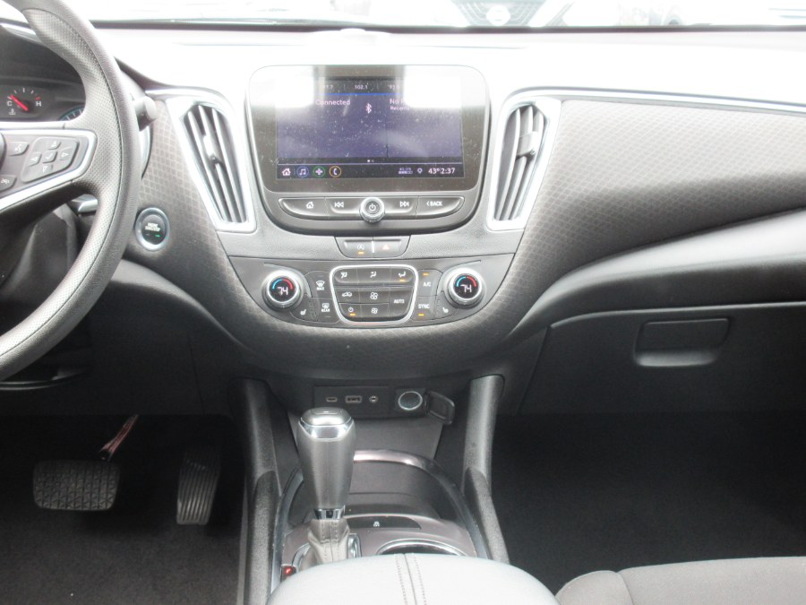 2020 Chevrolet Malibu 4dr Sdn LT, available for sale in Linden, New Jersey | Route 27 Auto Mall. Linden, New Jersey 2020 Chevrolet Malibu 4dr Sdn LT, available for sale in Linden, New Jersey | Route 27 Auto Mall. Linden, New Jersey