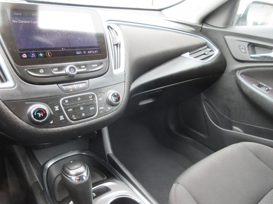 2020 Chevrolet Malibu 4dr Sdn LT, available for sale in Linden, New Jersey | Route 27 Auto Mall. Linden, New Jersey 2020 Chevrolet Malibu 4dr Sdn LT, available for sale in Linden, New Jersey | Route 27 Auto Mall. Linden, New Jersey