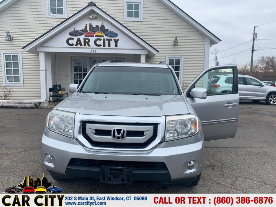 Used Honda Pilot 4WD 4dr Touring w/RES & Navi 2011 | Car City LLC. East Windsor, Connecticut Used Honda Pilot 4WD 4dr Touring w/RES & Navi 2011 | Car City LLC. East Windsor, Connecticut