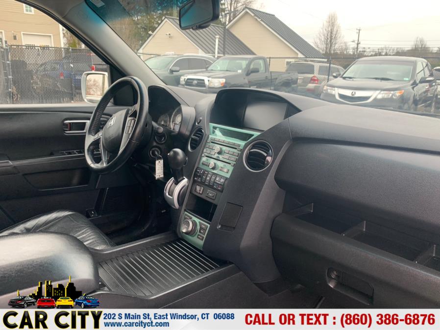 Used Honda Pilot 4WD 4dr Touring w/RES & Navi 2011 | Car City LLC. East Windsor, Connecticut Used Honda Pilot 4WD 4dr Touring w/RES & Navi 2011 | Car City LLC. East Windsor, Connecticut