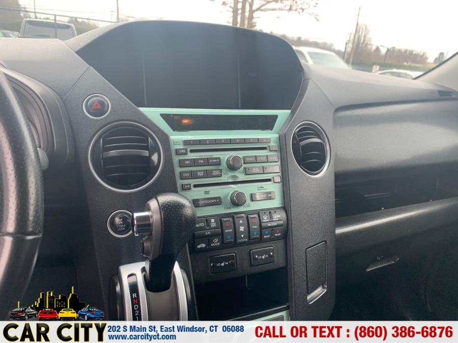 Used Honda Pilot 4WD 4dr Touring w/RES & Navi 2011 | Car City LLC. East Windsor, Connecticut Used Honda Pilot 4WD 4dr Touring w/RES & Navi 2011 | Car City LLC. East Windsor, Connecticut