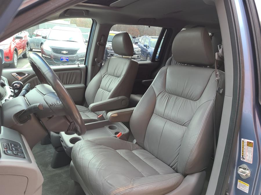 2008 Honda Odyssey 5dr EX-L, available for sale in Waterbury, Connecticut | National Auto Brokers, Inc.. Waterbury, Connecticut 2008 Honda Odyssey 5dr EX-L, available for sale in Waterbury, Connecticut | National Auto Brokers, Inc.. Waterbury, Connecticut