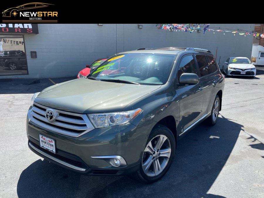 2011 Toyota Highlander 4WD 4dr V6  Limited (Natl), available for sale in Peabody, Massachusetts | New Star Motors. Peabody, Massachusetts