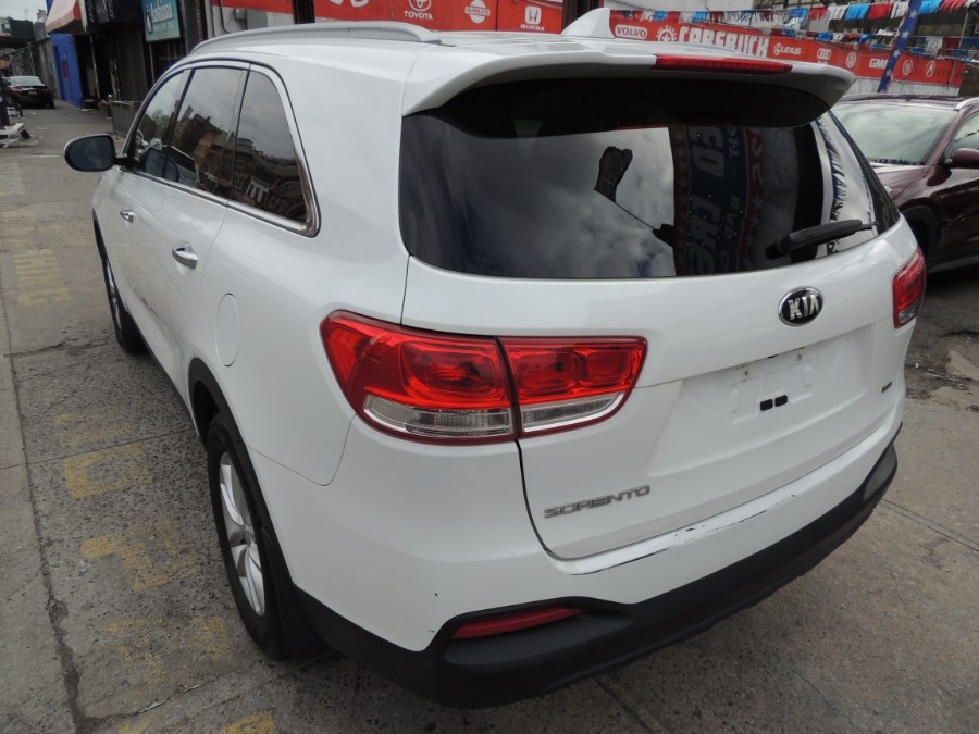 2016 Kia Sorento 4dr 2.4L LX, available for sale in Brooklyn, New York | Carsbuck Inc.. Brooklyn, New York 2016 Kia Sorento 4dr 2.4L LX, available for sale in Brooklyn, New York | Carsbuck Inc.. Brooklyn, New York