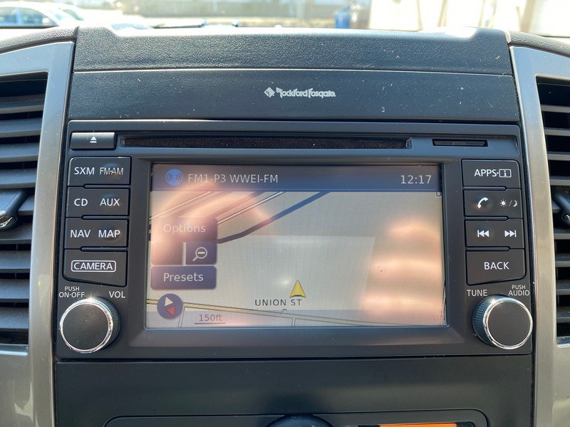 Used Nissan Frontier 4WD Crew Cab SWB Auto SL 2014 | Union Street Auto Sales. West Springfield, Massachusetts Used Nissan Frontier 4WD Crew Cab SWB Auto SL 2014 | Union Street Auto Sales. West Springfield, Massachusetts