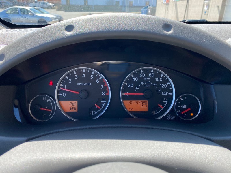 Used Nissan Frontier 4WD Crew Cab SWB Auto SL 2014 | Union Street Auto Sales. West Springfield, Massachusetts Used Nissan Frontier 4WD Crew Cab SWB Auto SL 2014 | Union Street Auto Sales. West Springfield, Massachusetts
