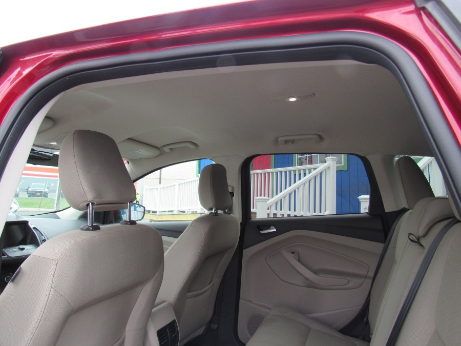 Used Ford Escape SE 4WD 2019 | NJ Used Cars Center. Irvington, New Jersey Used Ford Escape SE 4WD 2019 | NJ Used Cars Center. Irvington, New Jersey