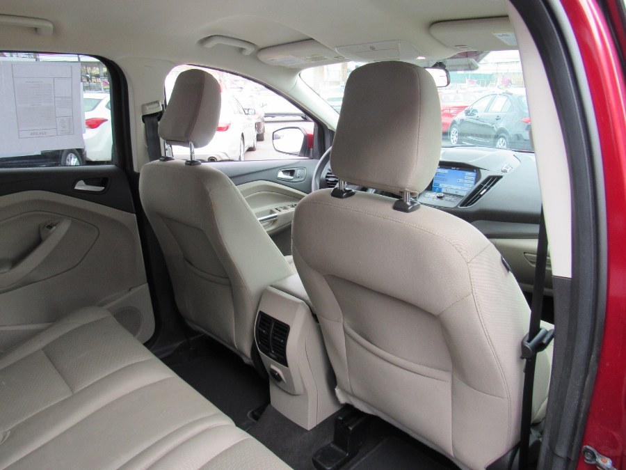 Used Ford Escape SE 4WD 2019 | NJ Used Cars Center. Irvington, New Jersey Used Ford Escape SE 4WD 2019 | NJ Used Cars Center. Irvington, New Jersey