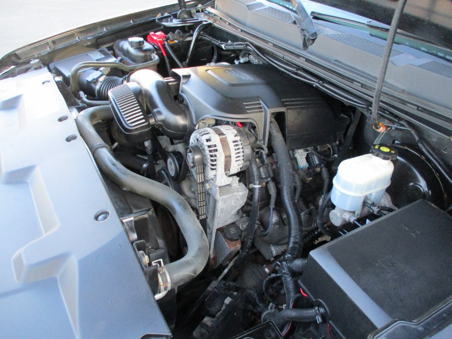 2010 Chevrolet Silverado 1500 4WD Crew Cab 143.5" LTZ, available for sale in Suffield, Connecticut | Suffield Auto LLC. Suffield, Connecticut 2010 Chevrolet Silverado 1500 4WD Crew Cab 143.5" LTZ, available for sale in Suffield, Connecticut | Suffield Auto LLC. Suffield, Connecticut