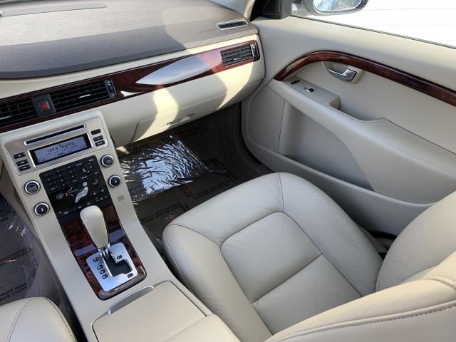 2008 Volvo V70 , available for sale in Forestville, Maryland | Valentine Motor Company. Forestville, Maryland 2008 Volvo V70 , available for sale in Forestville, Maryland | Valentine Motor Company. Forestville, Maryland