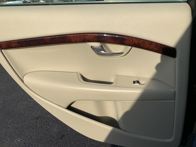 2008 Volvo V70 , available for sale in Forestville, Maryland | Valentine Motor Company. Forestville, Maryland 2008 Volvo V70 , available for sale in Forestville, Maryland | Valentine Motor Company. Forestville, Maryland