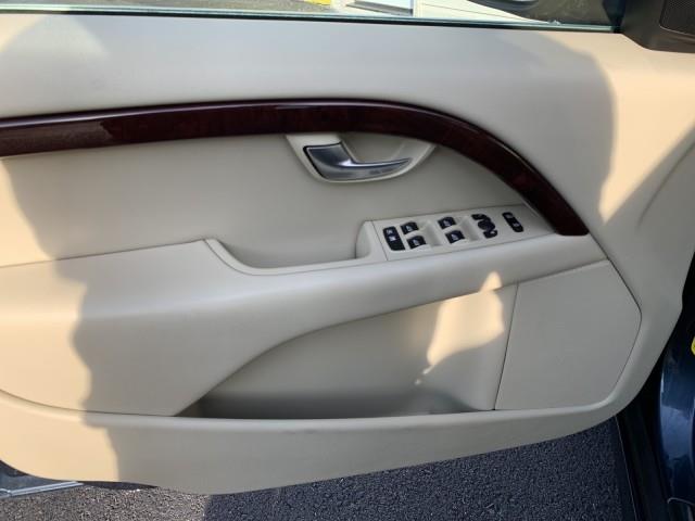 2008 Volvo V70 , available for sale in Forestville, Maryland | Valentine Motor Company. Forestville, Maryland 2008 Volvo V70 , available for sale in Forestville, Maryland | Valentine Motor Company. Forestville, Maryland