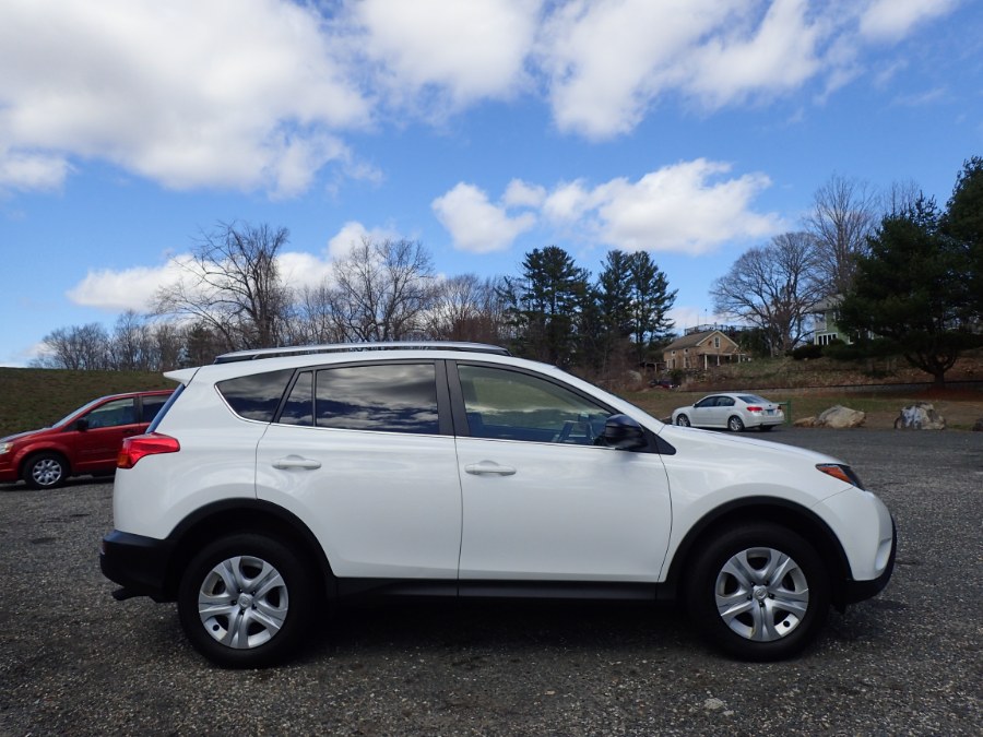 Used Toyota RAV4 AWD 4dr LE (Natl) 2015 | Eagleville Motors. Storrs, Connecticut Used Toyota RAV4 AWD 4dr LE (Natl) 2015 | Eagleville Motors. Storrs, Connecticut
