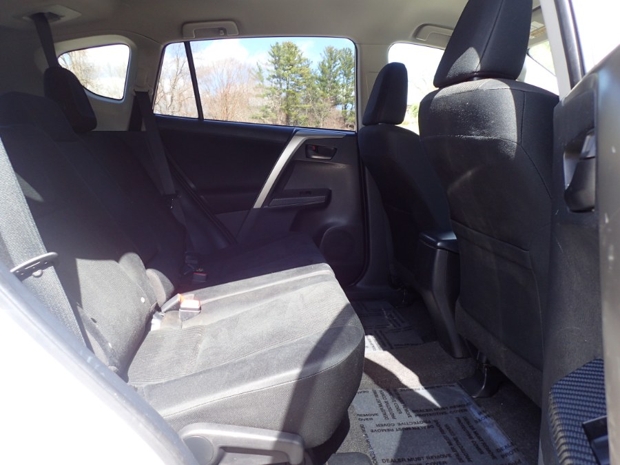 Used Toyota RAV4 AWD 4dr LE (Natl) 2015 | Eagleville Motors. Storrs, Connecticut Used Toyota RAV4 AWD 4dr LE (Natl) 2015 | Eagleville Motors. Storrs, Connecticut