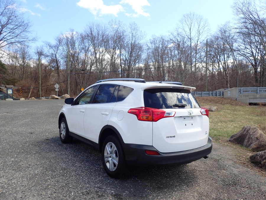 Used Toyota RAV4 AWD 4dr LE (Natl) 2015 | Eagleville Motors. Storrs, Connecticut Used Toyota RAV4 AWD 4dr LE (Natl) 2015 | Eagleville Motors. Storrs, Connecticut