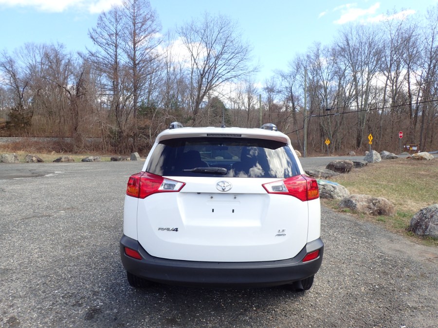 Used Toyota RAV4 AWD 4dr LE (Natl) 2015 | Eagleville Motors. Storrs, Connecticut Used Toyota RAV4 AWD 4dr LE (Natl) 2015 | Eagleville Motors. Storrs, Connecticut