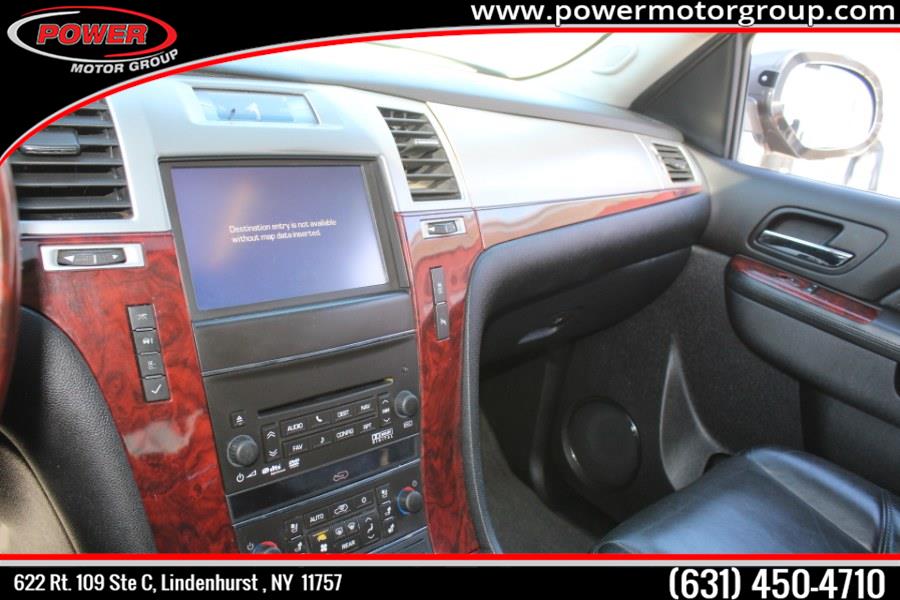 2014 Cadillac Escalade ESV AWD 4dr Luxury, available for sale in Lindenhurst, New York | Power Motor Group. Lindenhurst, New York 2014 Cadillac Escalade ESV AWD 4dr Luxury, available for sale in Lindenhurst, New York | Power Motor Group. Lindenhurst, New York