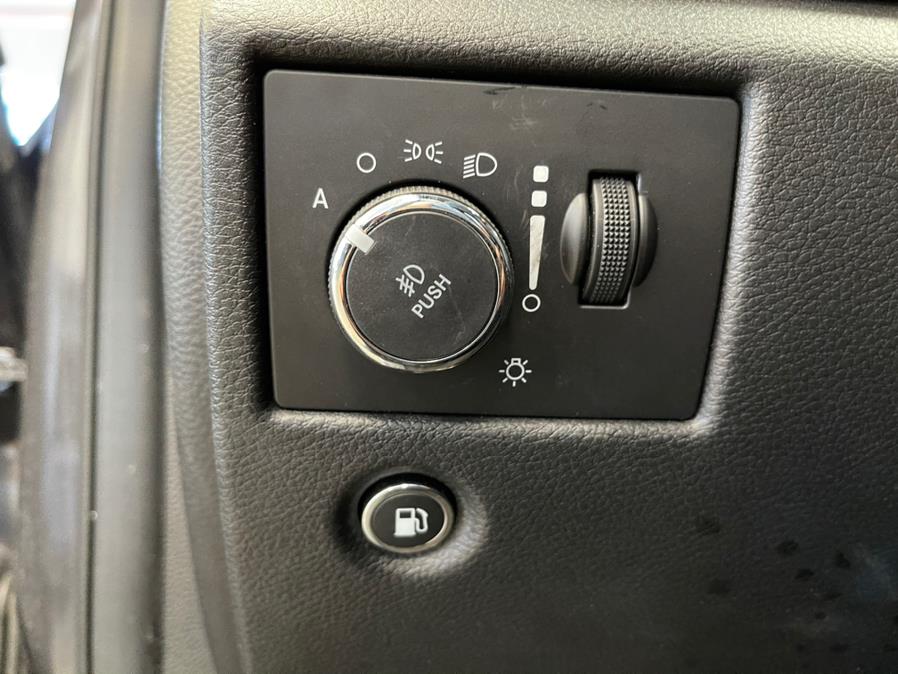 Used Jeep Grand Cherokee Altitude 4x4 2018 | 5 Towns Drive. Inwood, New York Used Jeep Grand Cherokee Altitude 4x4 2018 | 5 Towns Drive. Inwood, New York