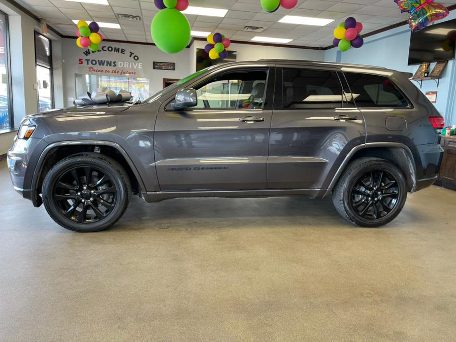 Used Jeep Grand Cherokee Altitude 4x4 2018 | 5 Towns Drive. Inwood, New York Used Jeep Grand Cherokee Altitude 4x4 2018 | 5 Towns Drive. Inwood, New York