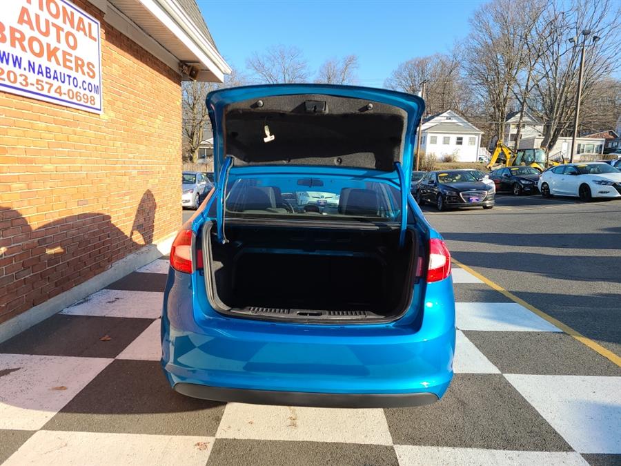 2012 Ford Fiesta 4dr Sdn SE, available for sale in Waterbury, Connecticut | National Auto Brokers, Inc.. Waterbury, Connecticut 2012 Ford Fiesta 4dr Sdn SE, available for sale in Waterbury, Connecticut | National Auto Brokers, Inc.. Waterbury, Connecticut